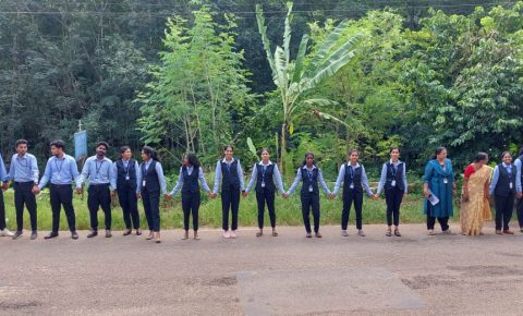 human-chain-2